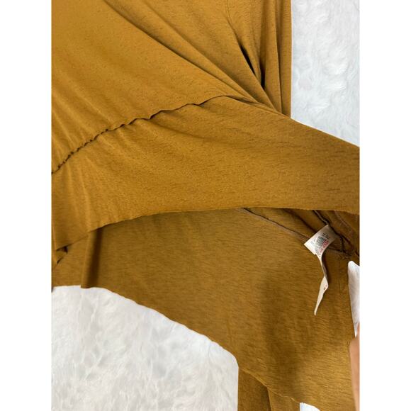 FP Movement Mustard Brown Tempo Long Sleeve Top Thumbholes Oversized Stretch XS - Picture 9 of 12